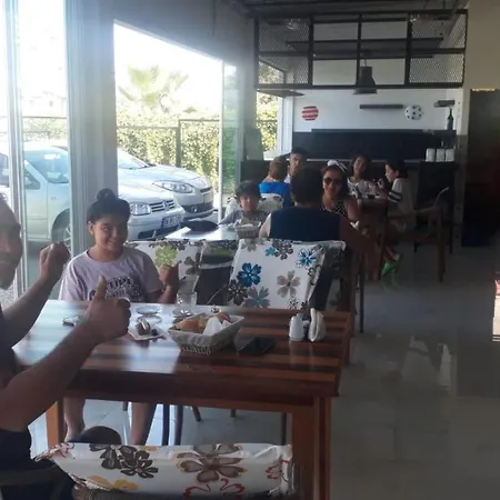 Oyster Boutique Homestay Side