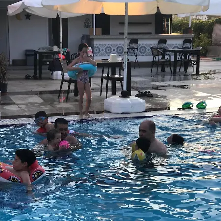 Kwatera prywatna Oyster Boutique Side