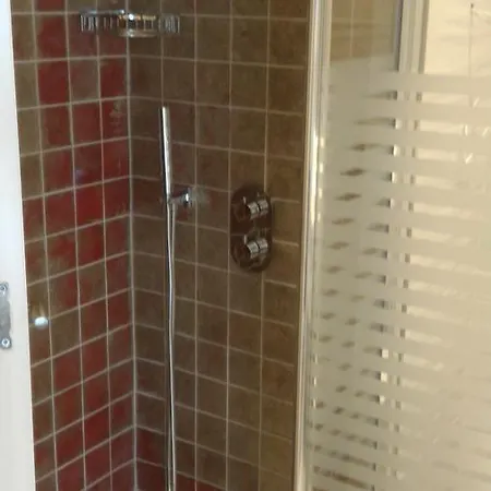 Oyster Boutique Kwatera prywatna Side